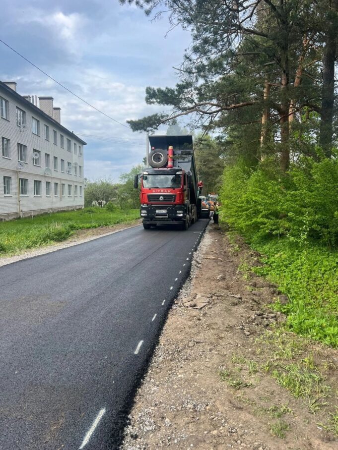 В Рыбинском районе продолжают капитальный ремонт участков дорог