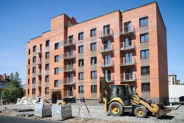 В Рыбинске завершается строительство дома на Корнева