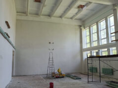 В Ермаковской школе продолжается капитальный ремонт