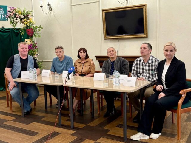 Теплый прием: в Рыбинск приехал Курганский театр драмы