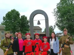 В поселке Октябрьский открыли мемориал участникам Великой Отечественной войны