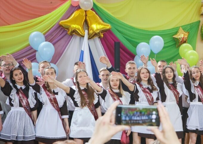 В Рыбинске в этом году 136 человек окончили школу с медалью