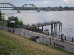 Подрядчик на Волжской набережной готовит площадку для строительства дебаркадера