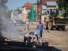 На улице Чкалова скоро появятся плиточные тротуары