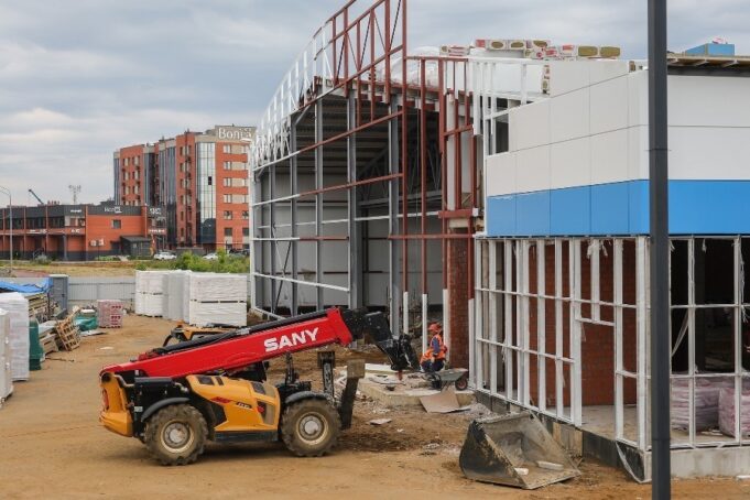 В Рыбинске продолжается строительство ледовой арены