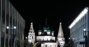 В рамках областной программы ремонта фасадов 14 зданий украсят подсветкой