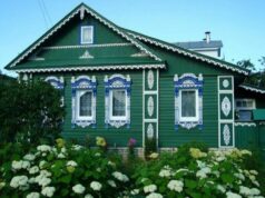 В Ярославской области вовсю действует программа по обновлению фасадов частных домов вдоль региональных дорог