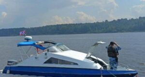 Лодка без рыбака: как в Рыбинске удалось избежать ЧП на Волжской набережной