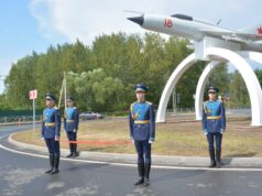 В Рыбинске торжественно открыли памятник самолету Миг-21