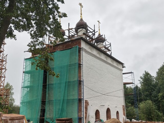 Под Рыбинском восстанавливают храм на родине преподобного Серафима Вырицкого