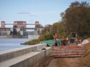 Работы по берегоукреплению в Волжском идут с опережением графика