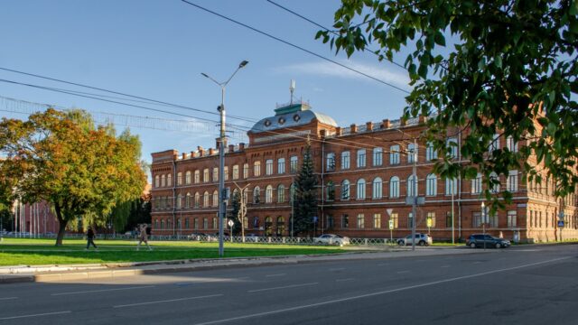 В РГАТУ им. П.А Соловьева прокомментировали, что может появиться в помещениях «Перекрестка»