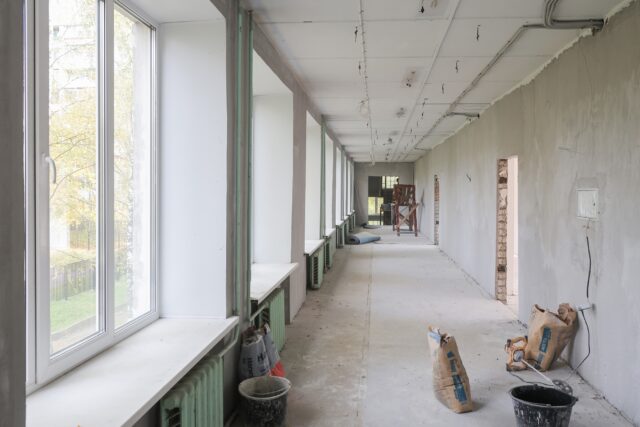 Капитальный ремонт в школе №17 в Рыбинске продолжается