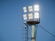 На стадионе Авангард теперь можно будет тренироваться до 22:00