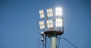 На стадионе Авангард теперь можно будет тренироваться до 22:00