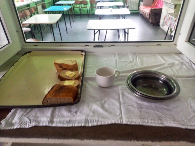 В горбольнице №1 остро встал вопрос с буфетчицами