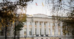 Специалисты по работе с молодежью поддерживают ограничения продажи ГСМ несовершеннолетним в Ярославской области