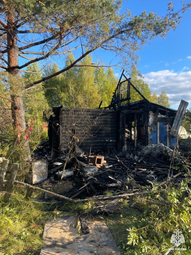 В Рыбинском округе сгорел дачный дом