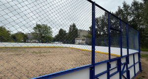 В микрорайоне Ягутка в Рыбинске откроется хоккейный корт на улице Пилоставная