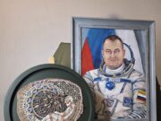Космонавт Алексей Овчинин вдохновил на творчество рязанских кружевниц