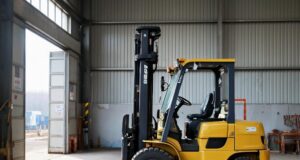 С базы строительных материалов в Рыбинске украли автопогрузчик за 1,5 миллиона рублей