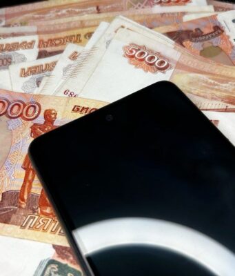 В Рыбинске 60‑летняя женщина попалась на уловки мошенников и лишилась 1,5 миллионов рублей