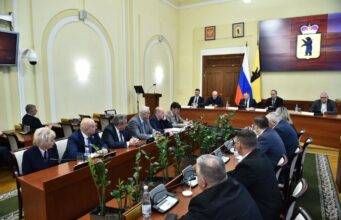 Михаил Евраев и члены фракции «Единая Россия» областной Думы обсудили проект регионального бюджета