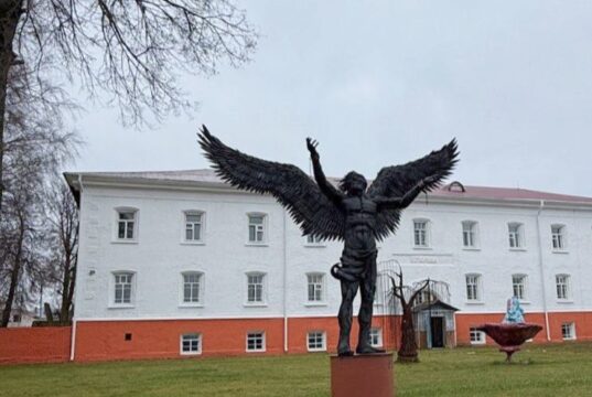 Собственник восстанавливает Мышкинский тюремный замок