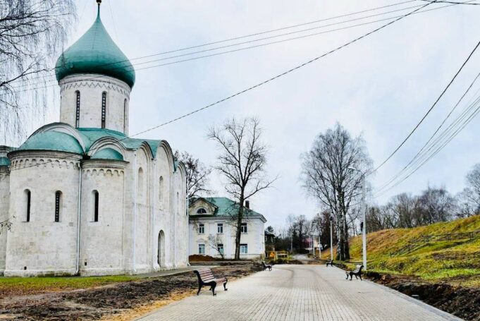 В Переславле-Залесском завершается первый этап создания пешеходной зоны