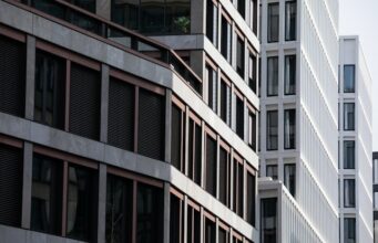 КАК ОТКРЫТЬ АГЕНТСТВО НЕДВИЖИМОСТИ?