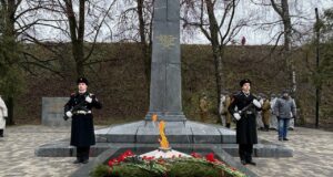 В День Неизвестного Солдата в Переславле-Залесском торжественно зажгли Вечный огонь