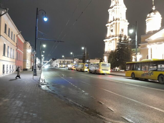 19 городских маршрутов общественного транспорта меняют с 1 января схему движения