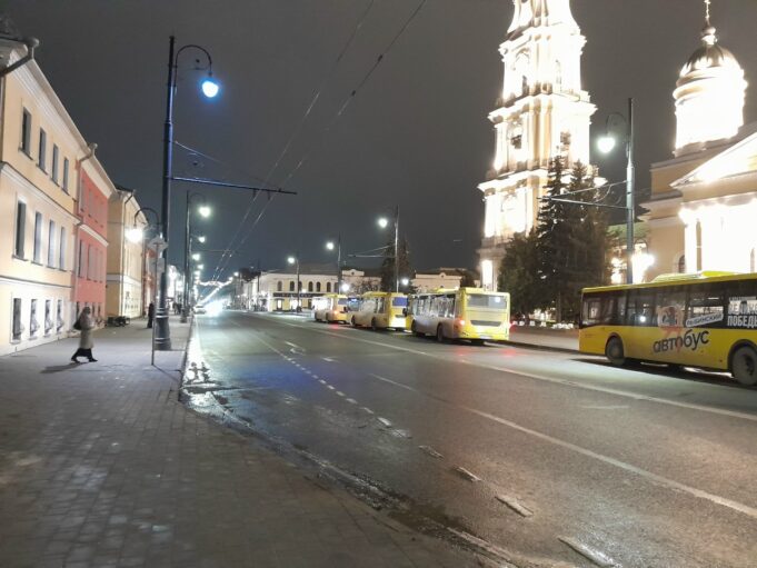 19 городских маршрутов общественного транспорта меняют с 1 января схему движения