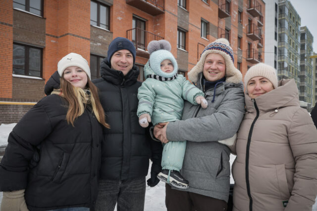 Жители аварийных домов Рыбинска получили ключи от новых квартир