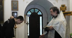 В рыбинской колонии прошел чин освящения воды