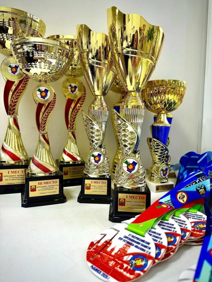 Лучшим спортсменам Рыбинска назначили стипендии главы