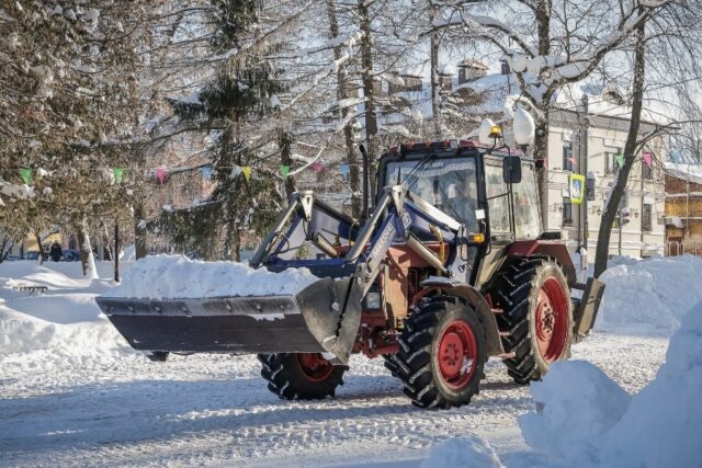 В Волжском парке вовсю идёт подготовка к Масленице