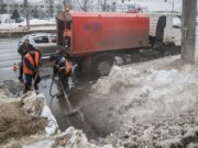 В Рыбинске начали чистить ливневые стоки