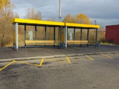 В Рыбинске продолжают устанавливать новые остановочные павильоны