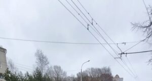 На проспекте Ленина в районе улицы Танкистов провалился асфальт