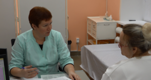 В Ярославской области ежедневно публикуют данные о свободных явках к врачам