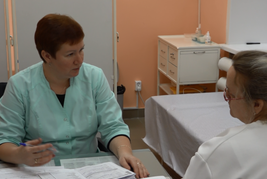 В Ярославской области ежедневно публикуют данные о свободных явках к врачам