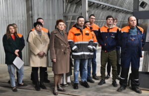 Михаил Евраев ответил на вопросы работников рыбинского Завода дорожных машин