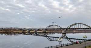 Двое жителей Рыбинска стали фигурантами уголовного дела о коммерческом подкупе, который был совершен во время ремонта моста через Волгу