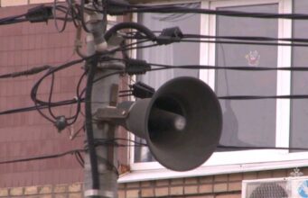 Теперь при объявлении «Беспилотной опасности», «Авиационной опасности» или «Ракетной опасности» на территории Ярославской области будут включать сирены