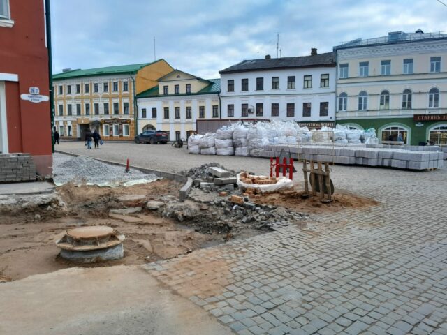 Куда применят б/у плитку, ограждения и фонари, демонтированные в центре Рыбинска