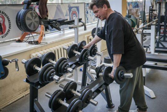 Спортшкола «Метеор» получила новое оборудование