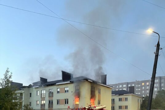 В Рыбинске вновь произошел пожар в одном из домов под расселение на улице Щепкина
