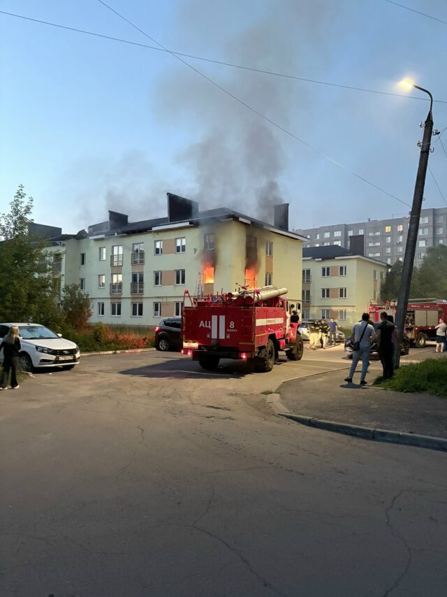В Рыбинске вновь произошел пожар в одном из домов под расселение на улице Щепкина