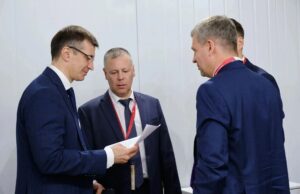 Михаил Евраев и Борис Эбзеев обсудили развитие электросетевой инфраструктуры Ярославской области